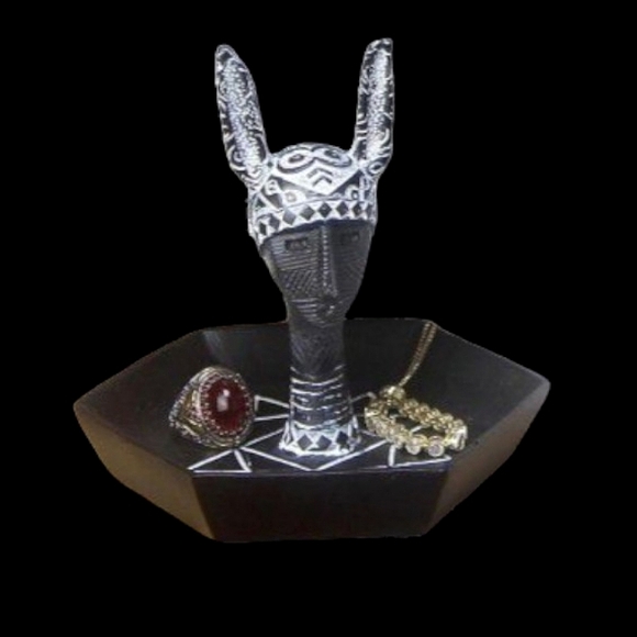 African Tribal Art Figurine - Picture 2 of 8